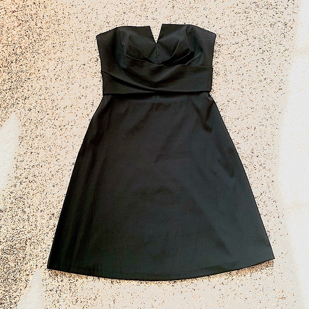 White House Black Market black cocktail strapless dress Size 6
